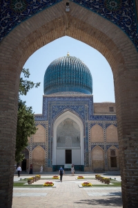 On the silk road through Uzbekistan